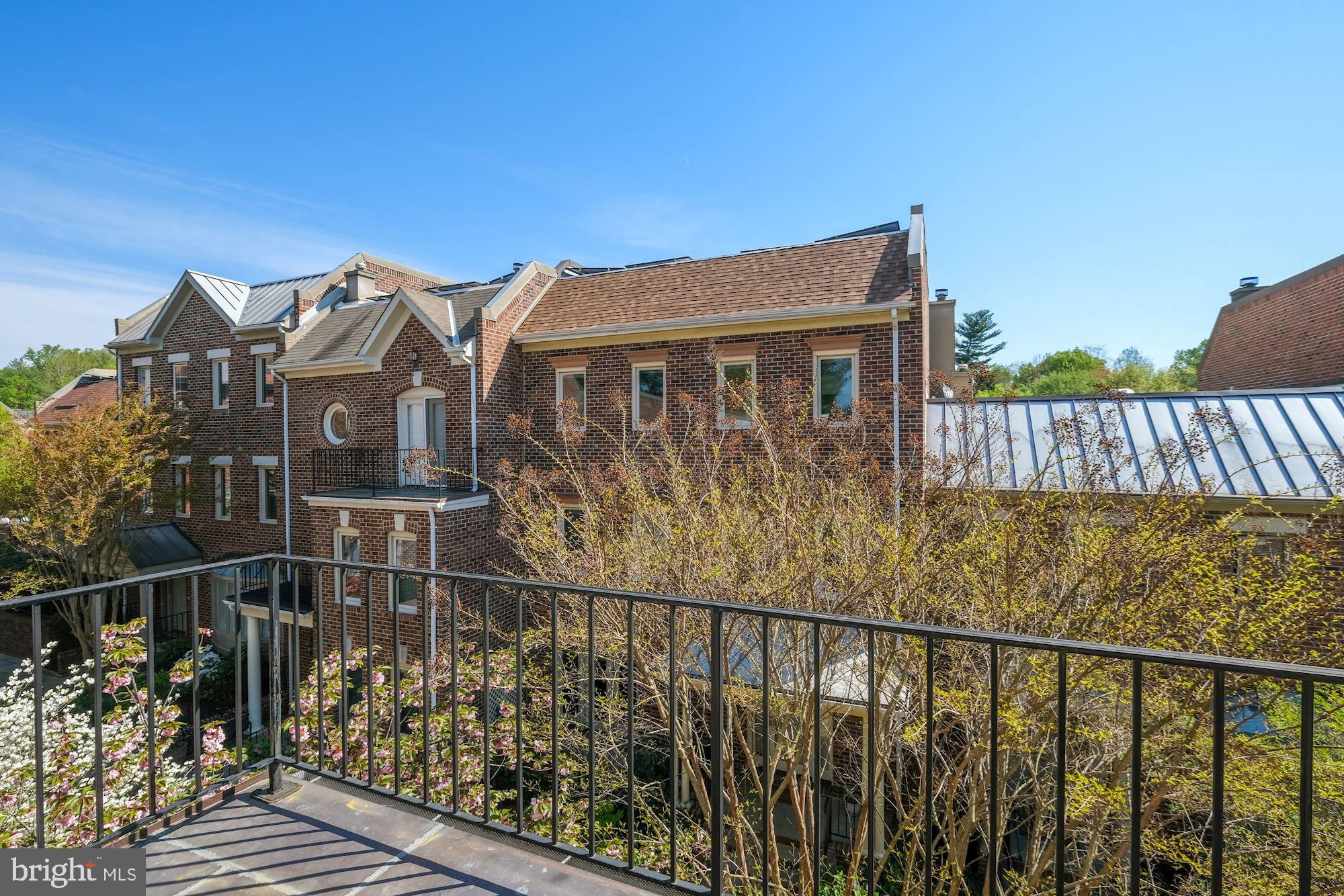 4046 CHANCERY COURT NW