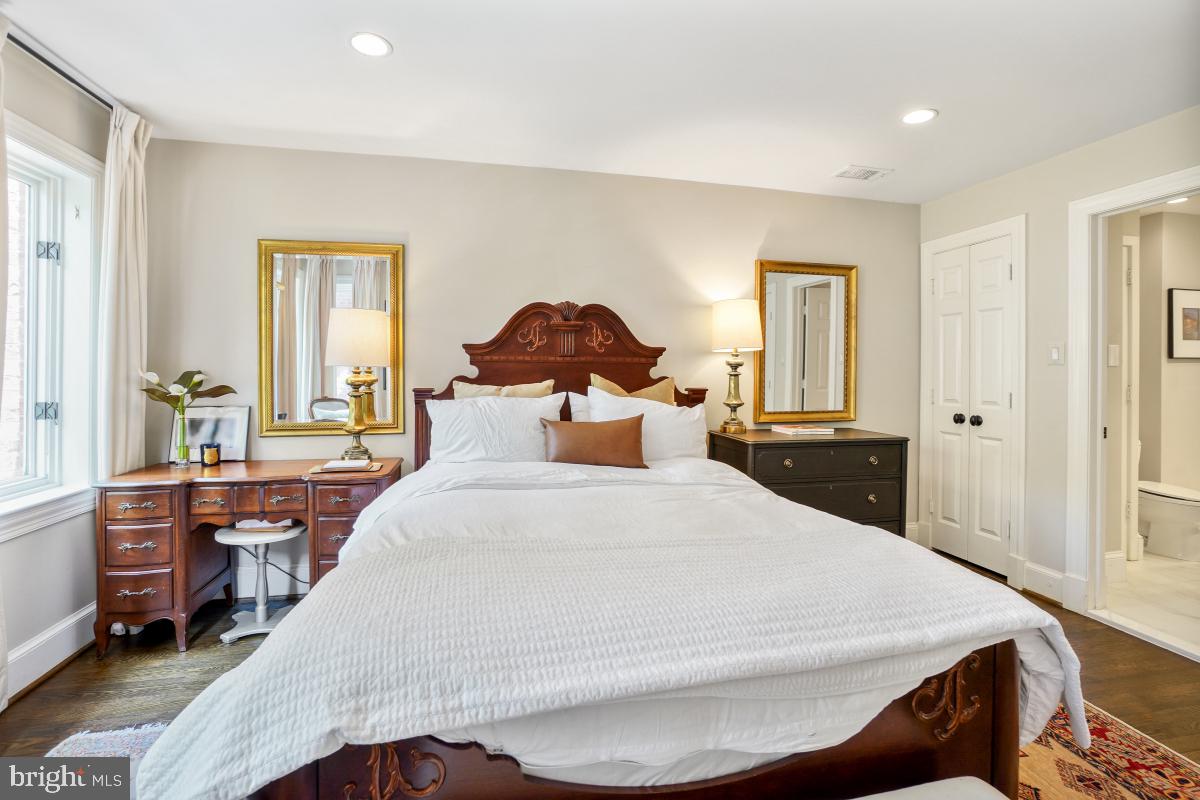 3972 GEORGETOWN COURT NW