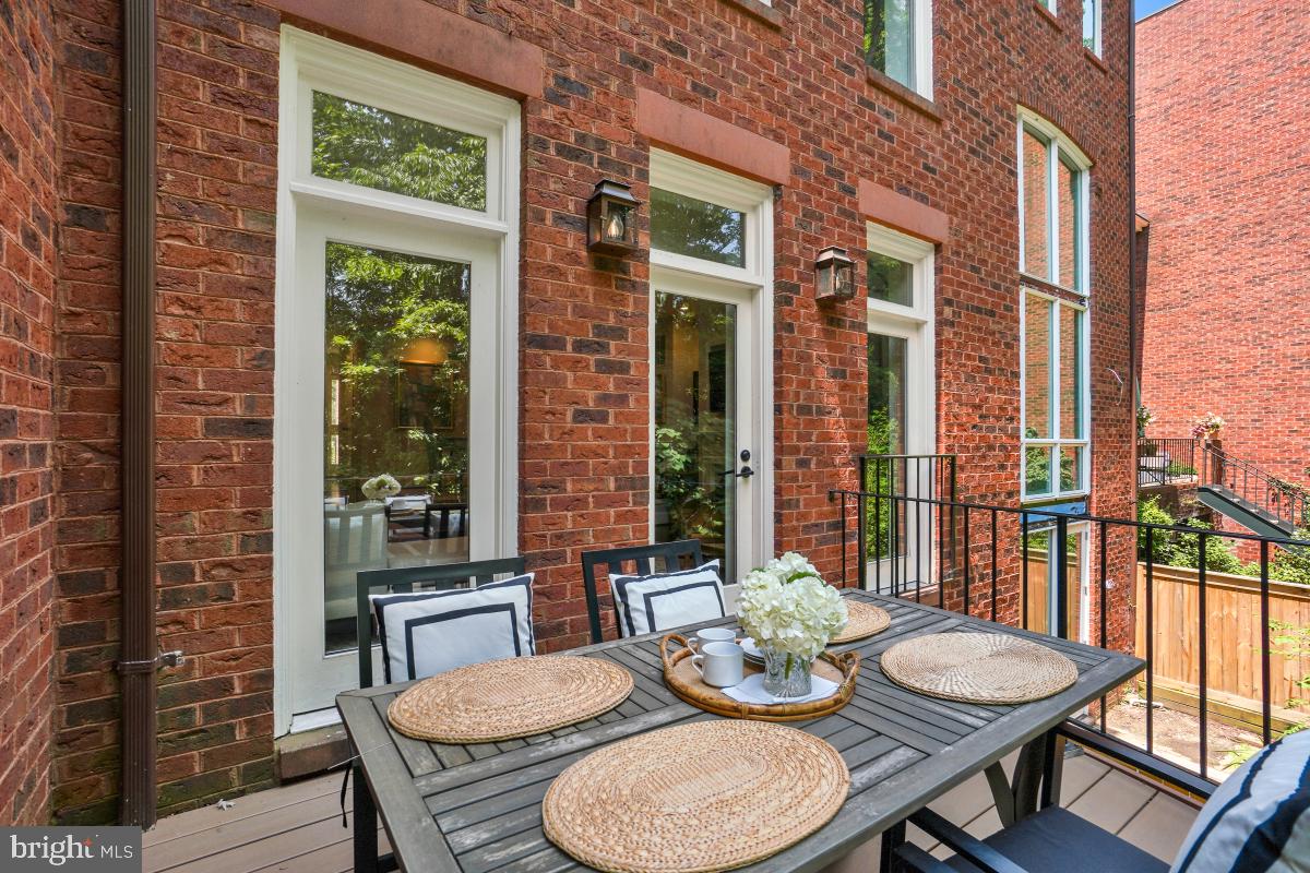 3972 GEORGETOWN COURT NW