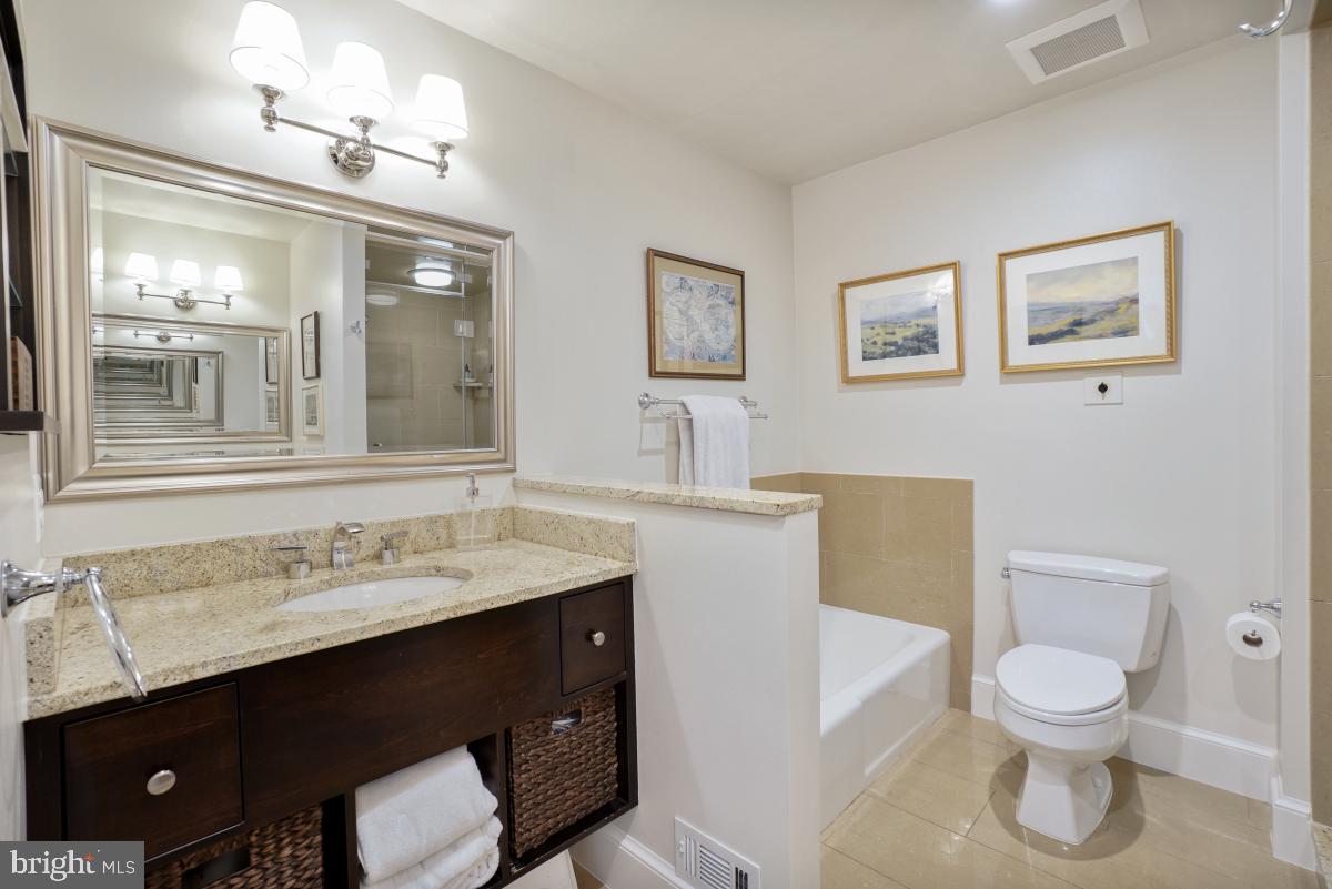 3972 GEORGETOWN COURT NW