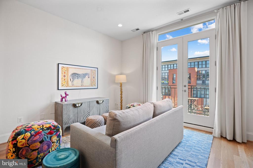 2108 10TH STREET NW 4