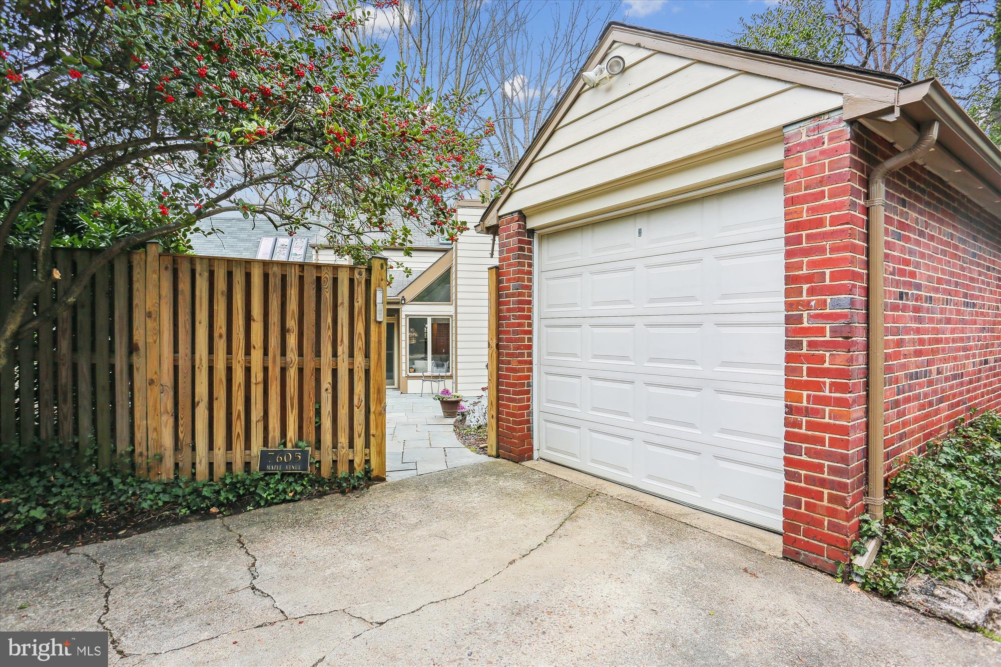 7605 MAPLE AVENUE