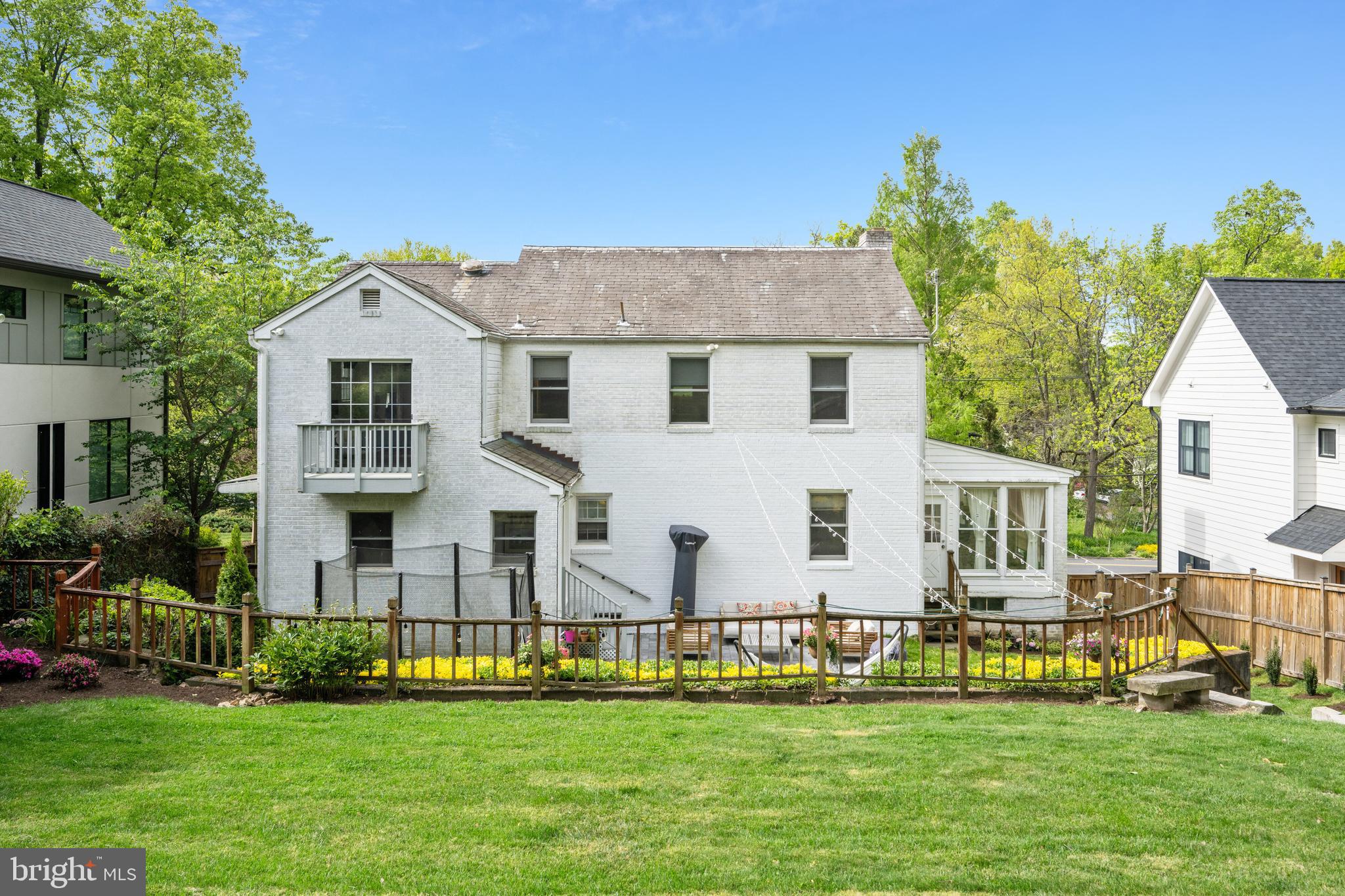 6023 WALHONDING ROAD