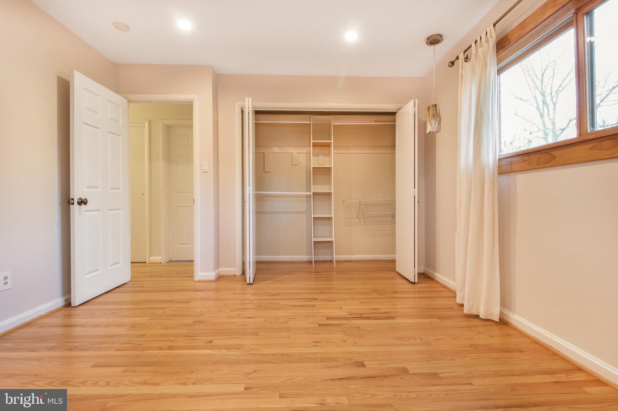 6512 BANNOCKBURN DRIVE