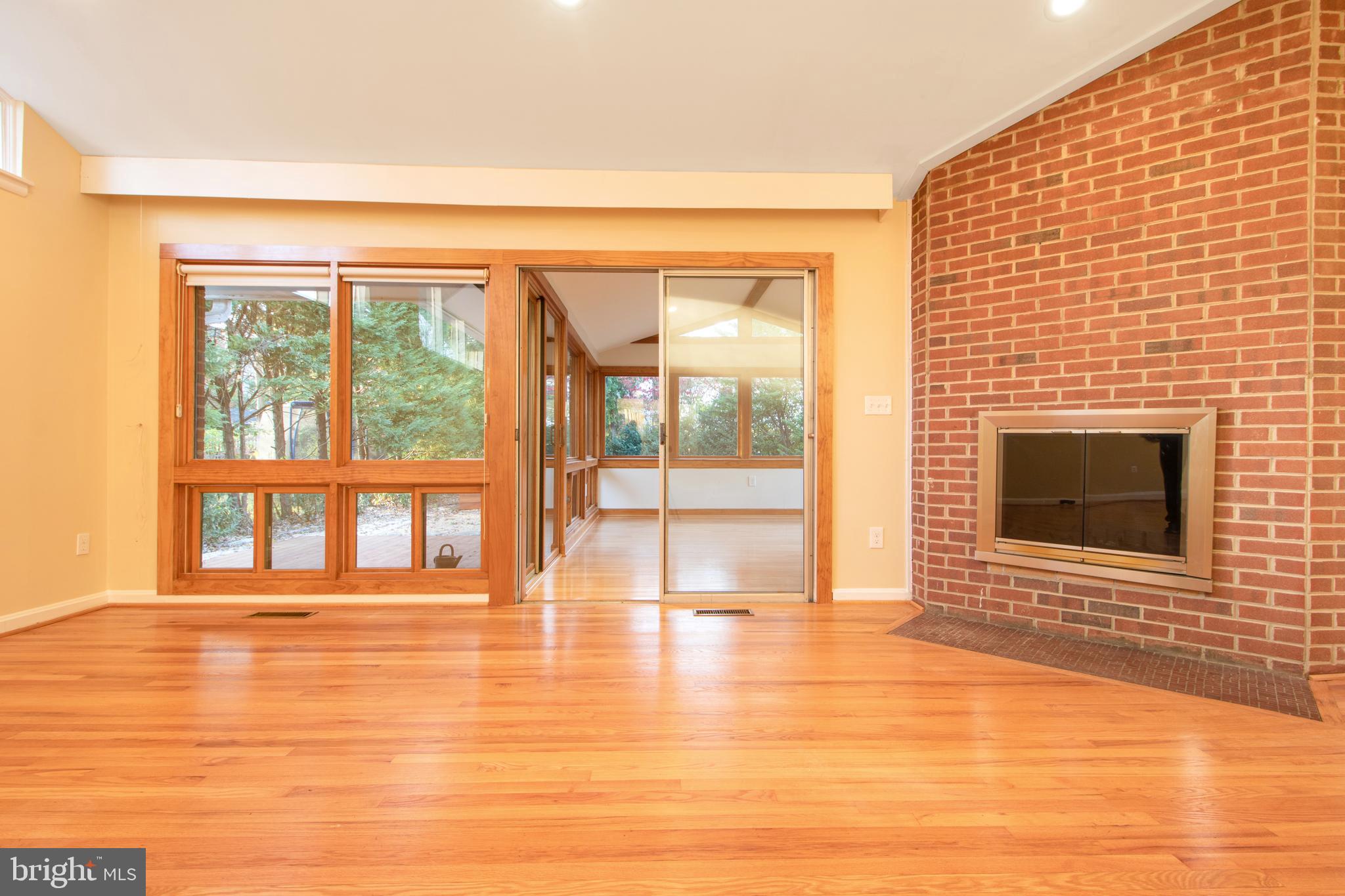 6512 BANNOCKBURN DRIVE