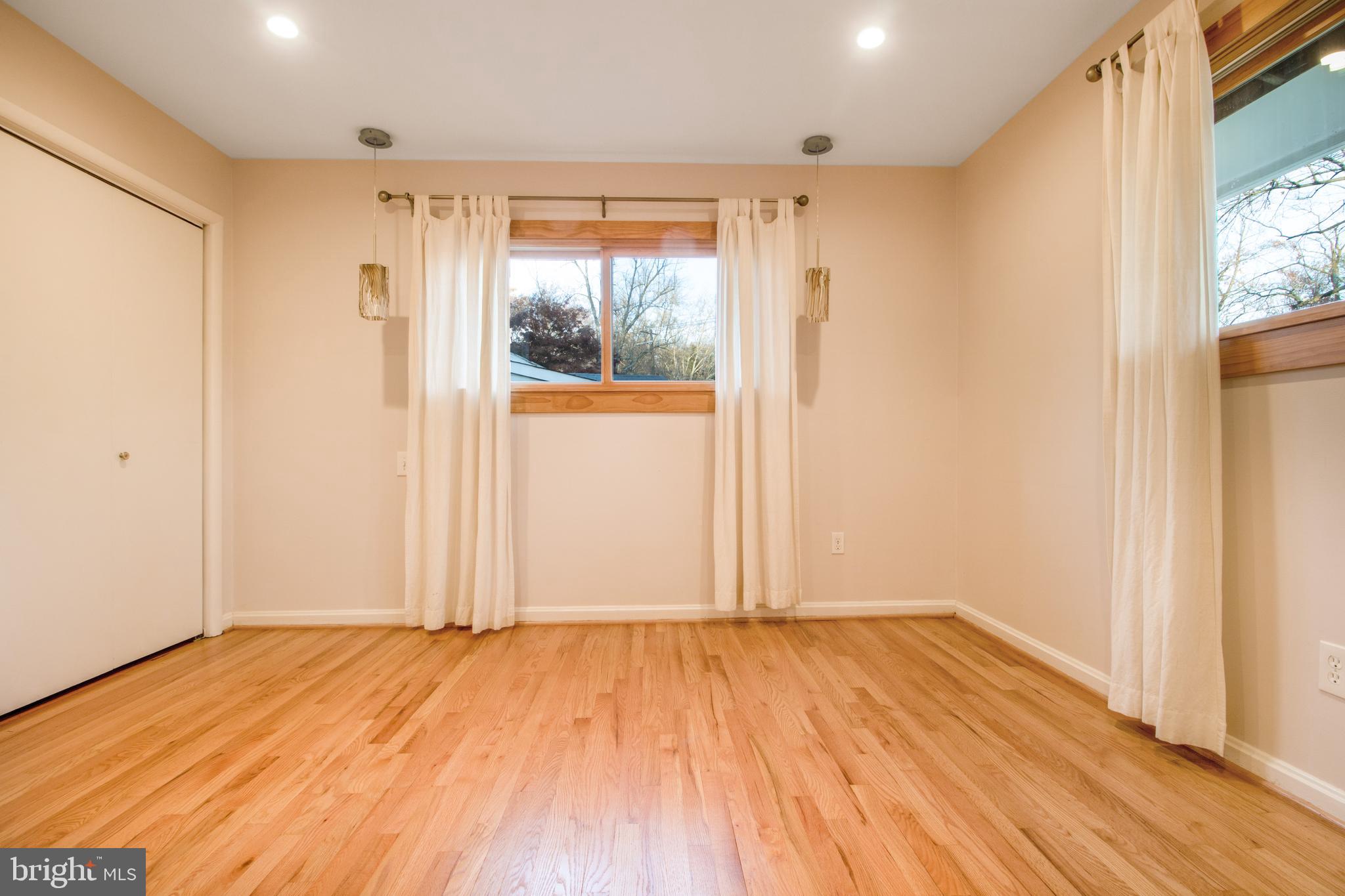 6512 BANNOCKBURN DRIVE