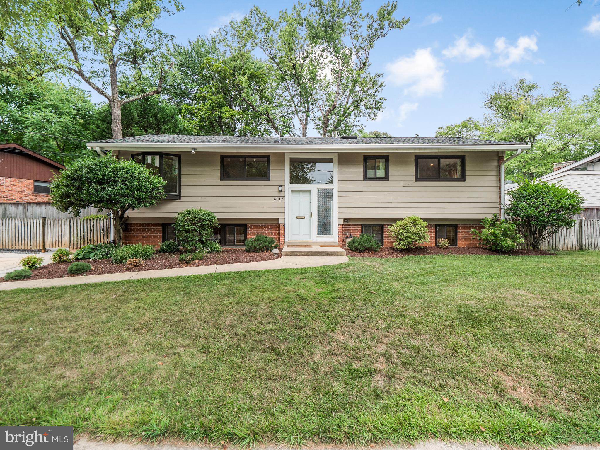 6512 BANNOCKBURN DRIVE