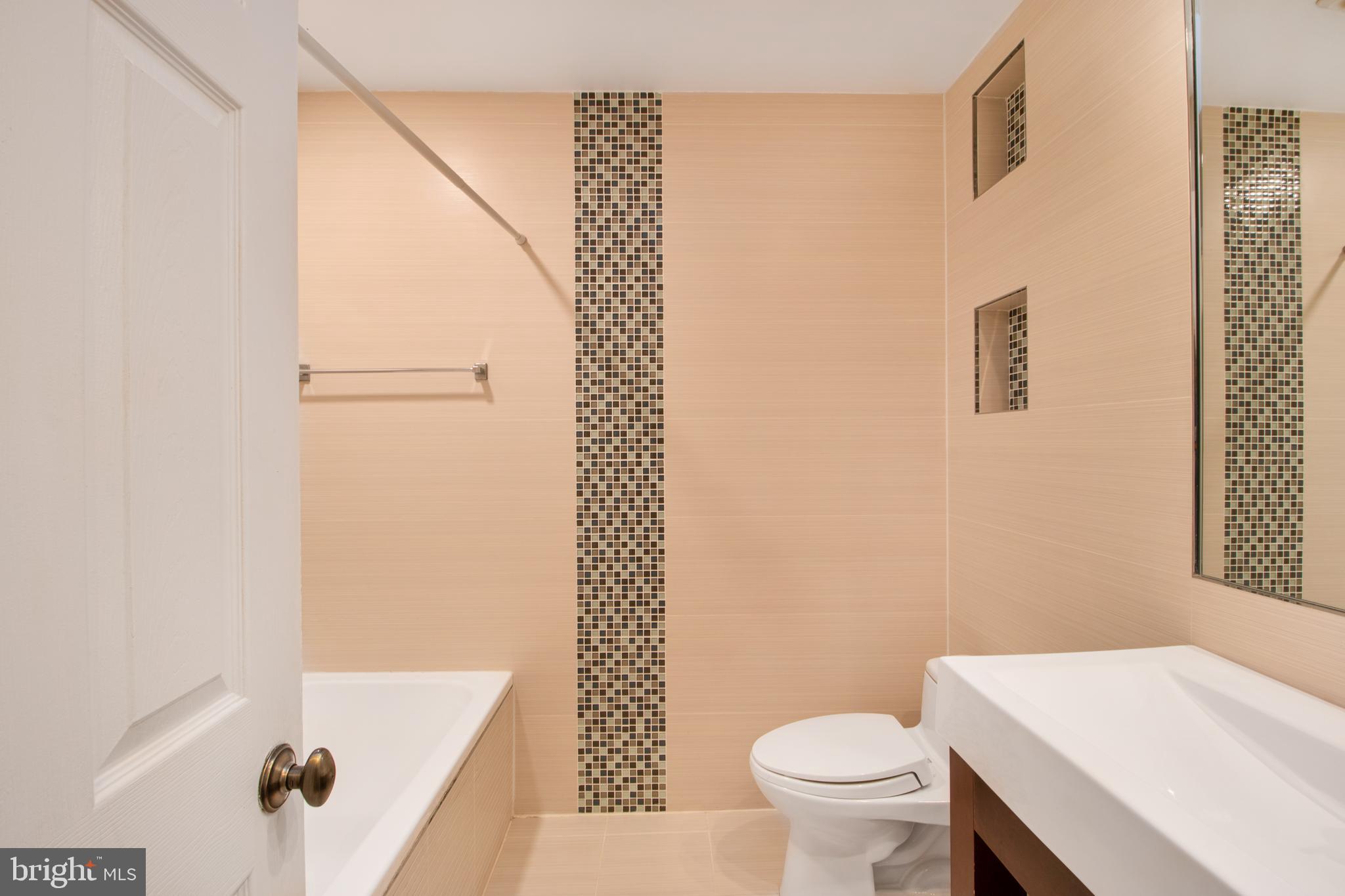 6512 BANNOCKBURN DRIVE