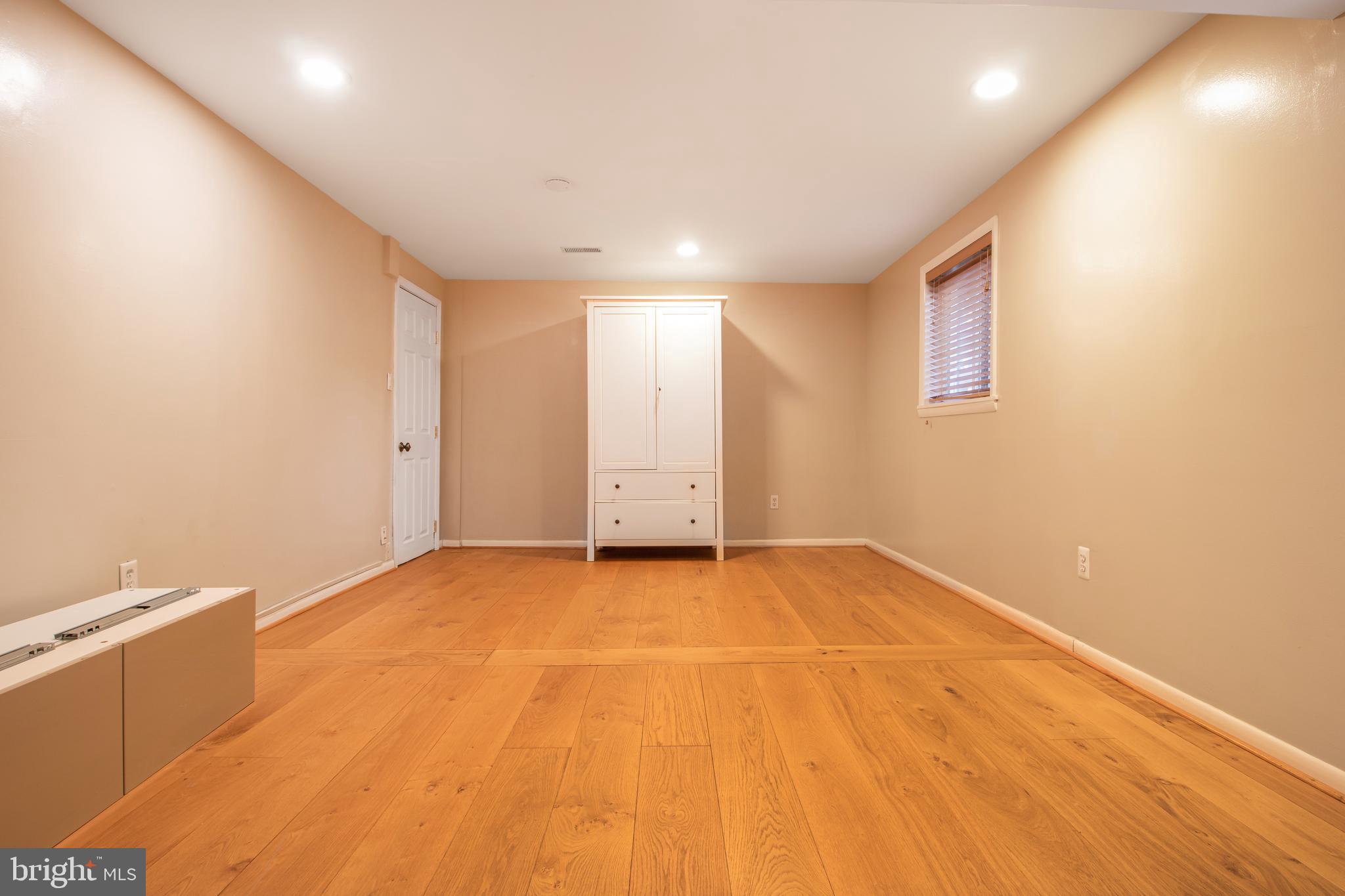 6512 BANNOCKBURN DRIVE