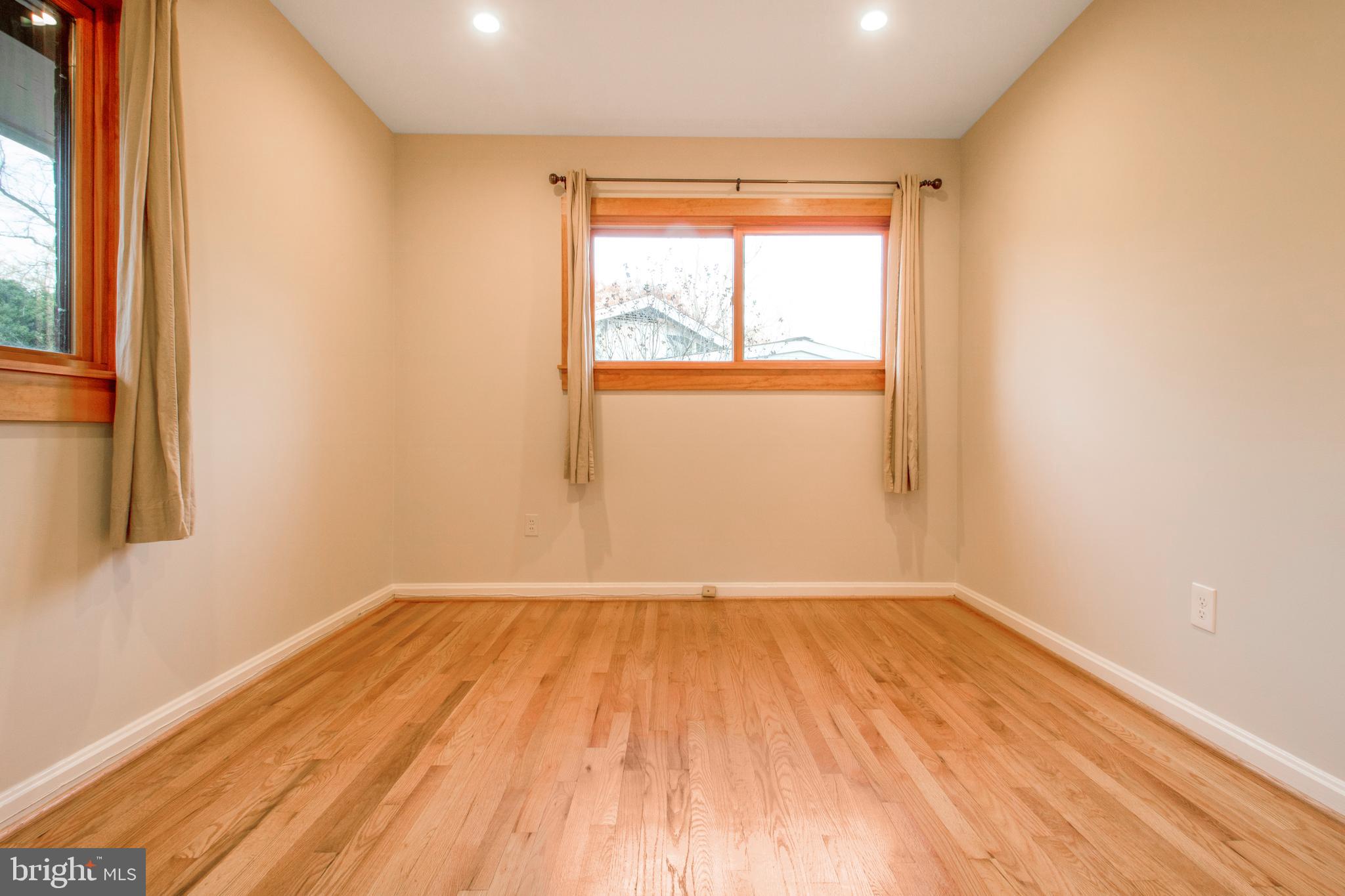 6512 BANNOCKBURN DRIVE