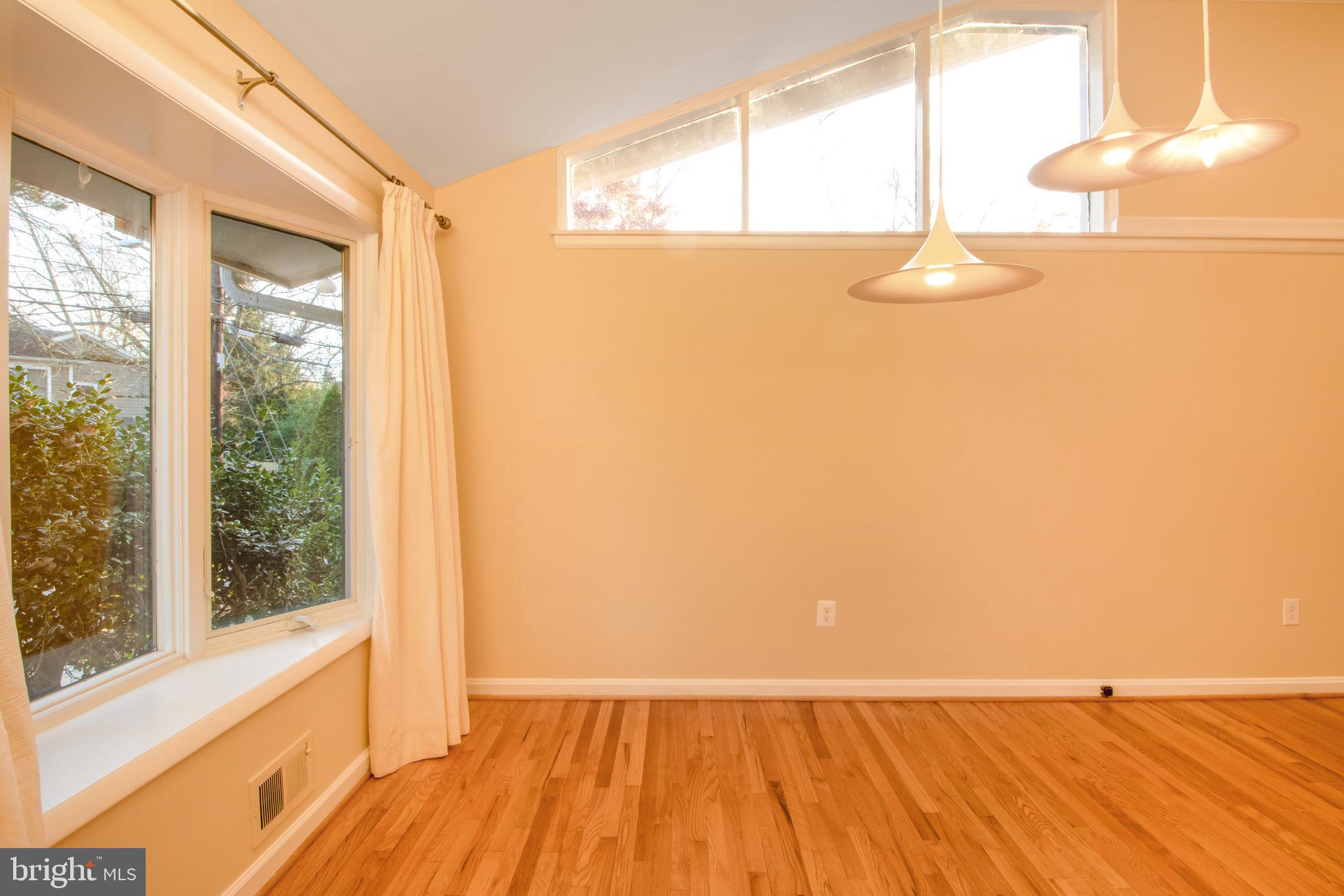 6512 BANNOCKBURN DRIVE