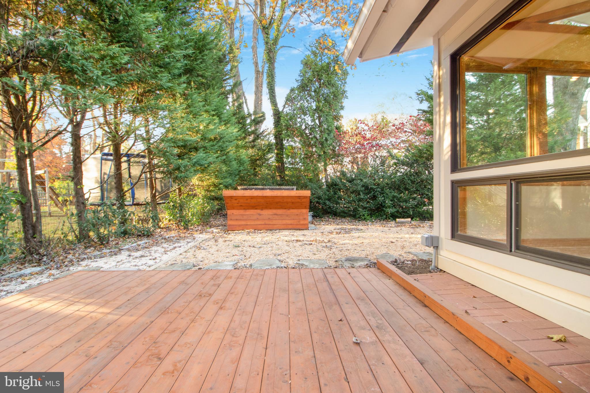 6512 BANNOCKBURN DRIVE