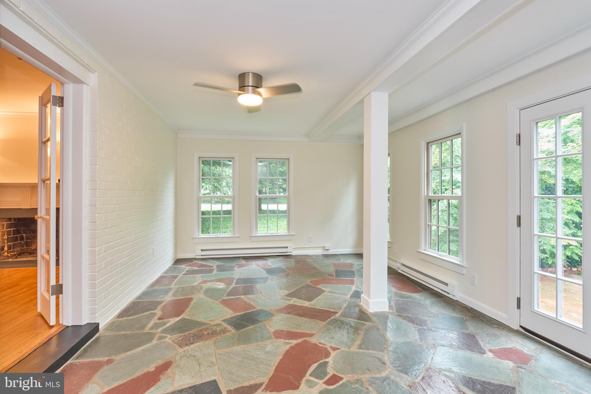 3819 WOODBINE STREET