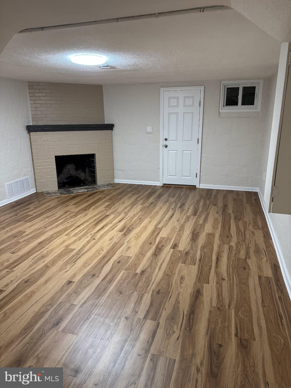 3819 WOODBINE STREET