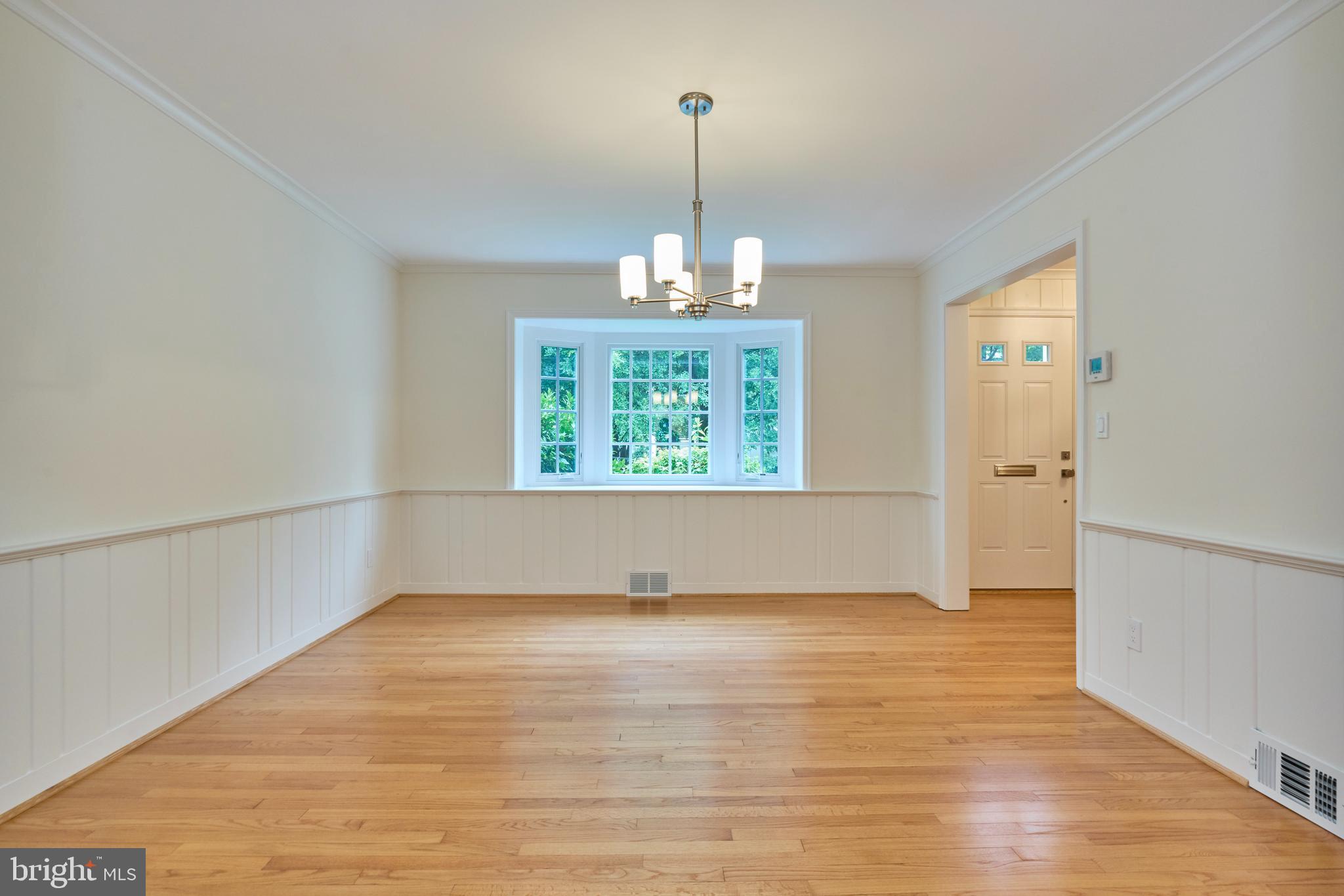 3819 WOODBINE STREET