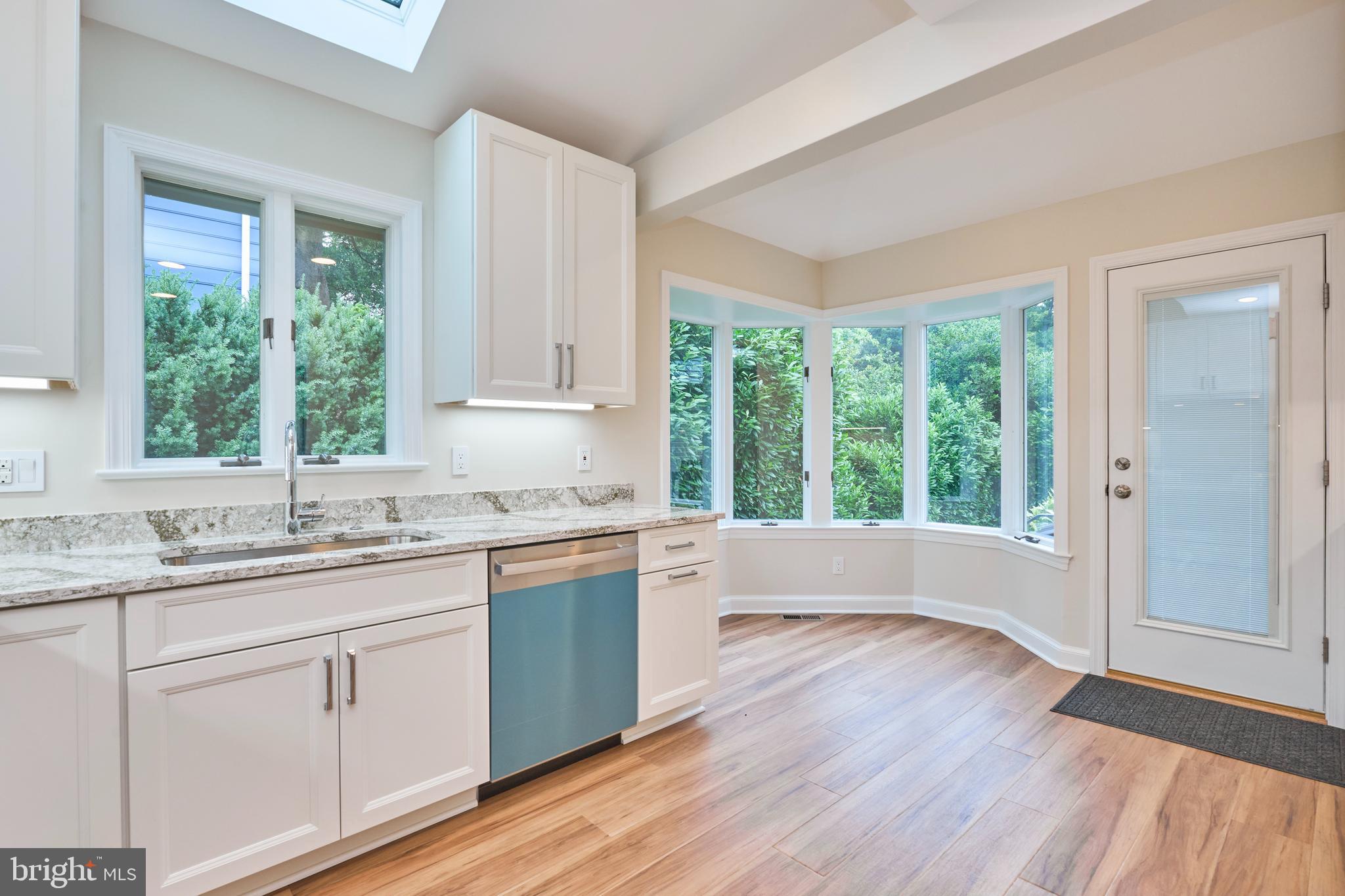 3819 WOODBINE STREET