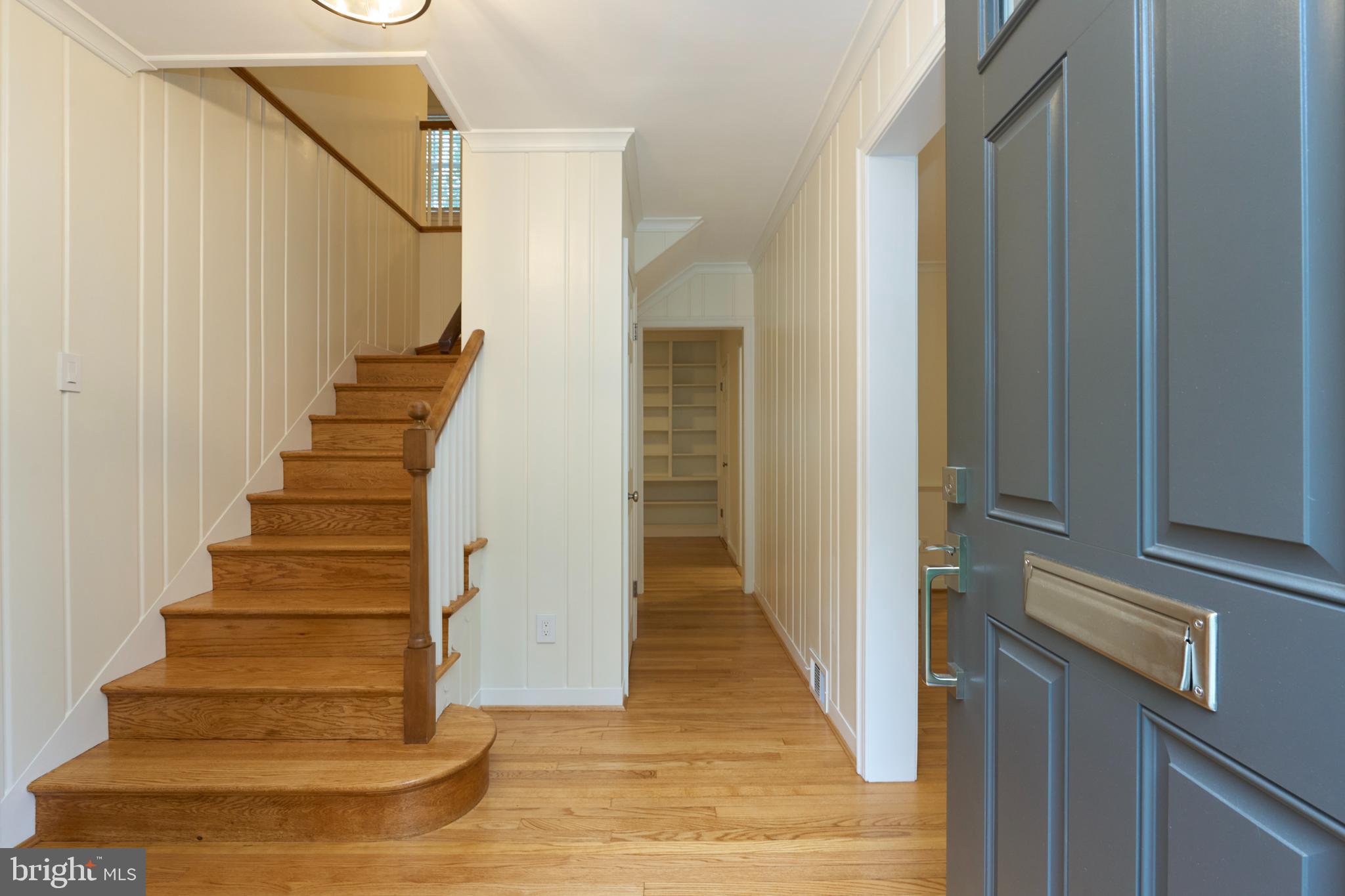 3819 WOODBINE STREET