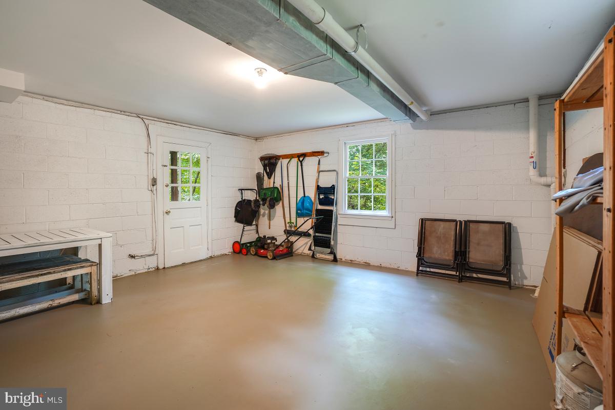 7616 WINTERBERRY PLACE