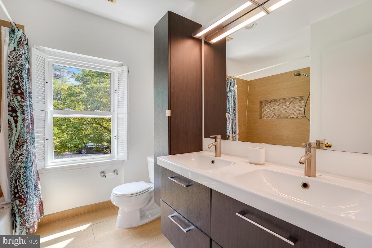 7616 WINTERBERRY PLACE