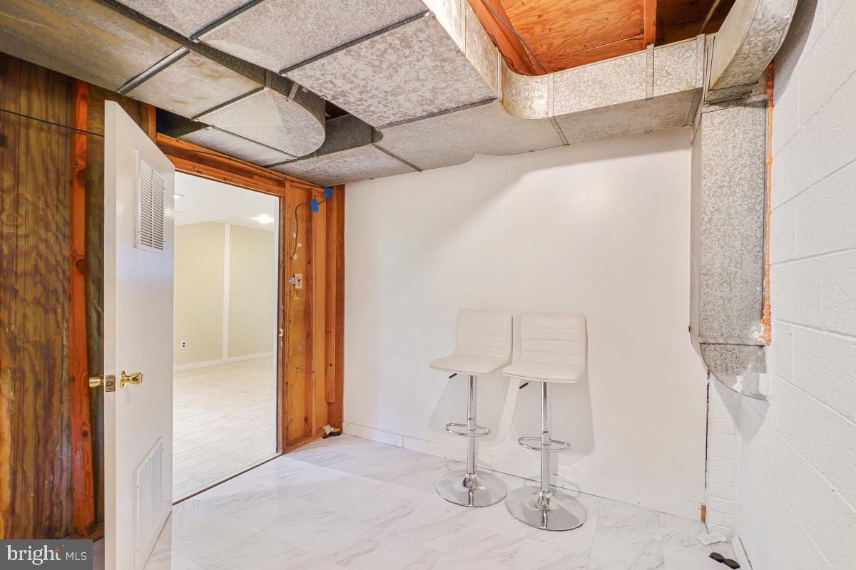 7616 WINTERBERRY PLACE