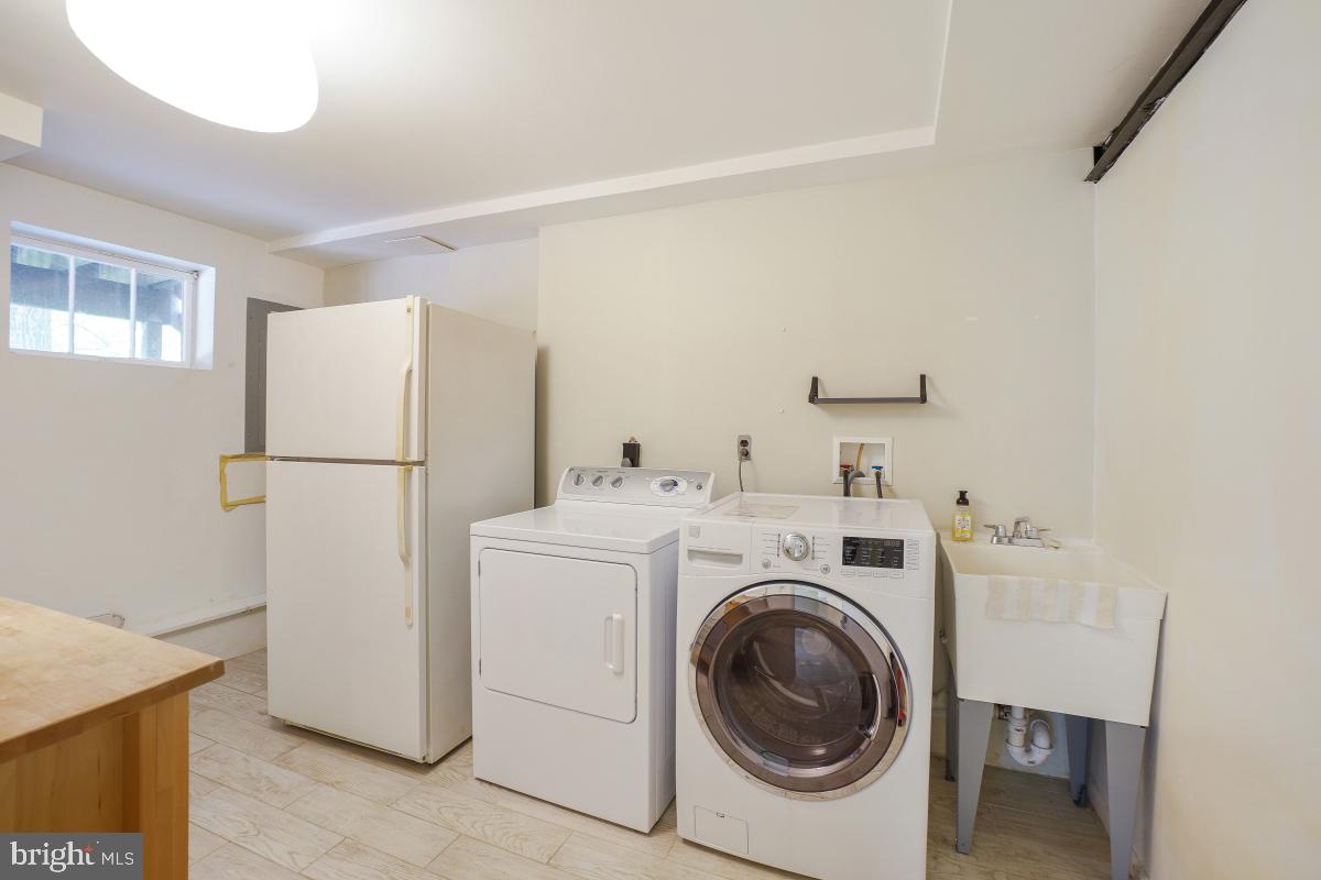 7616 WINTERBERRY PLACE