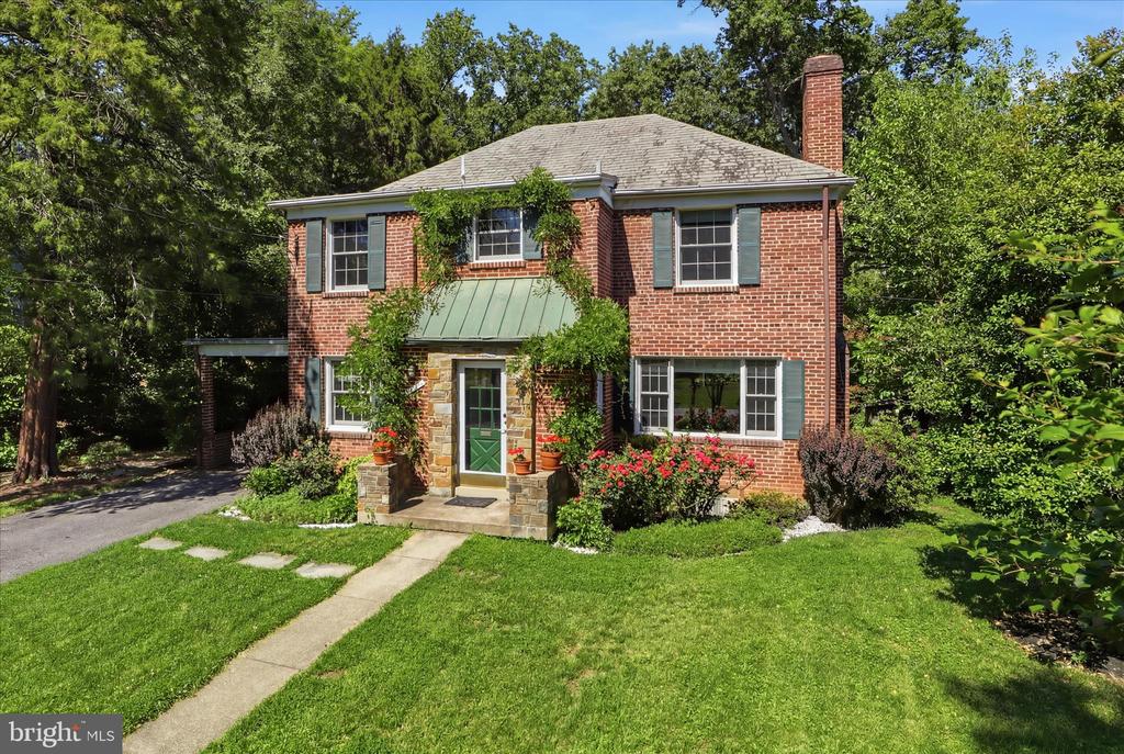 3221 COQUELIN TERRACE