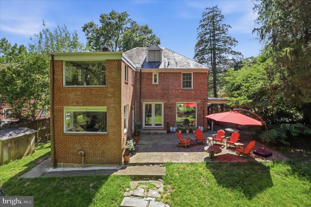 3221 COQUELIN TERRACE