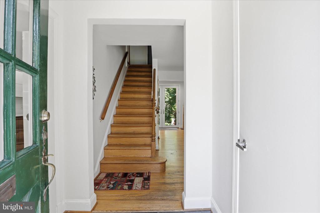 3221 COQUELIN TERRACE