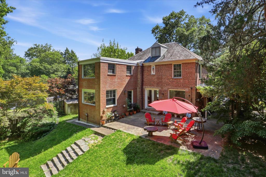3221 COQUELIN TERRACE