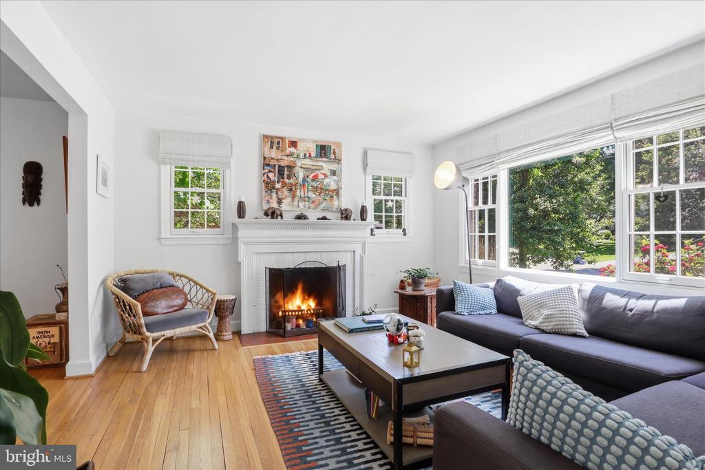 3221 COQUELIN TERRACE