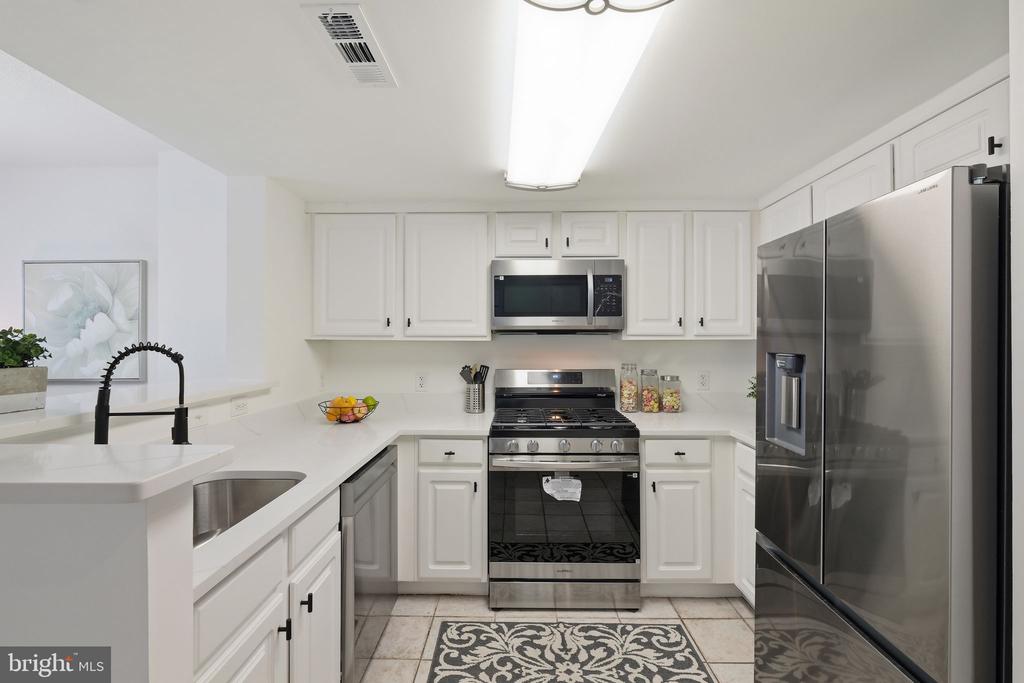 11710 OLD GEORGETOWN ROAD Unit: 719