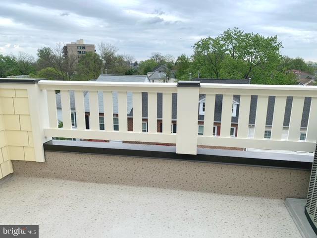 2134 N TAZEWELL COURT