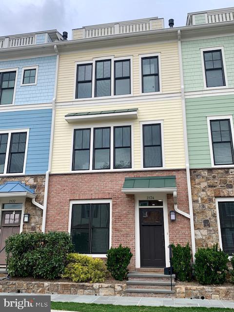 2134 N TAZEWELL COURT