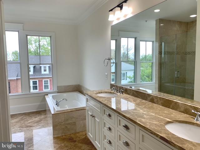 2134 N TAZEWELL COURT