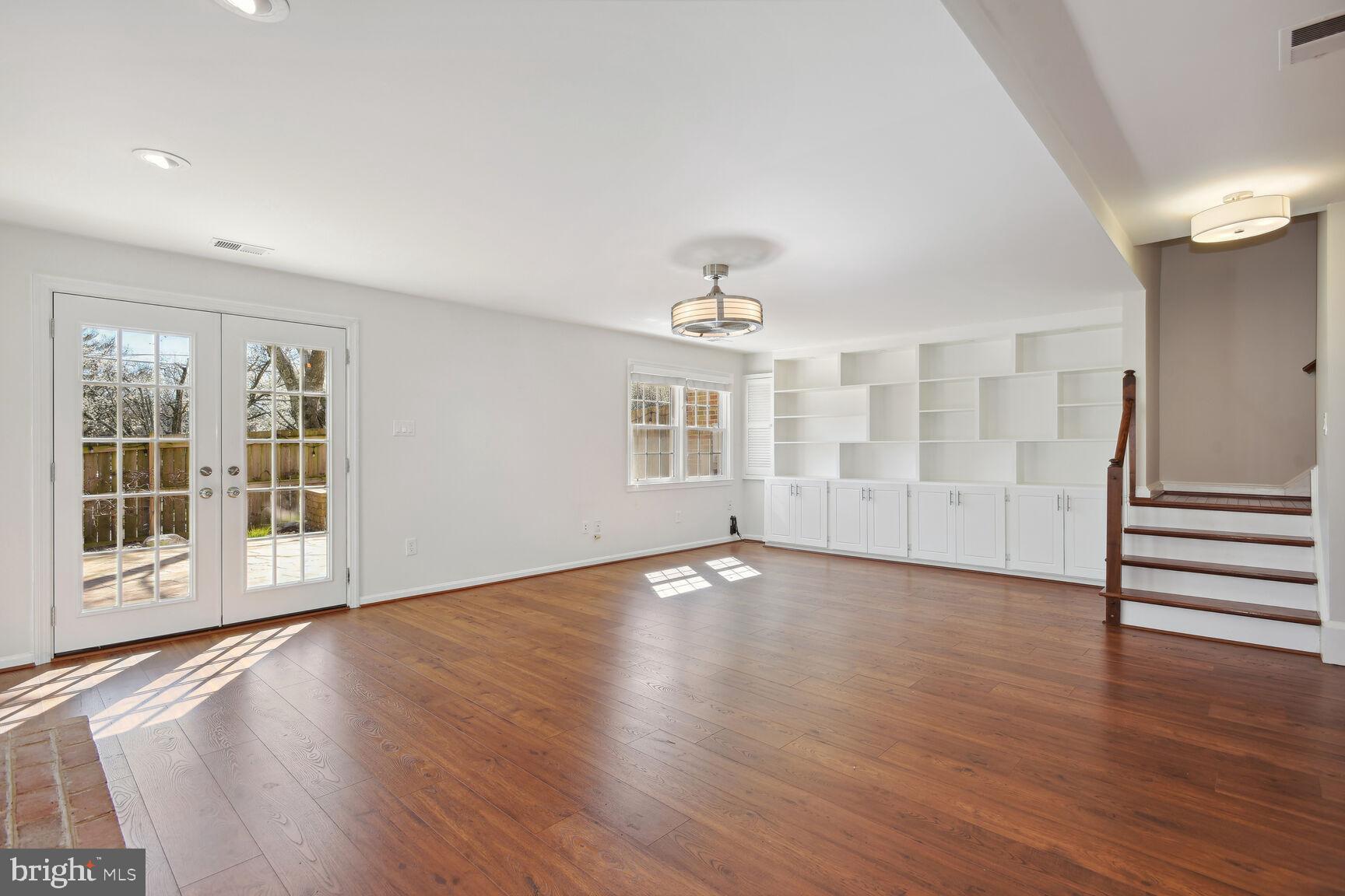 507 COUNCIL COURT NE