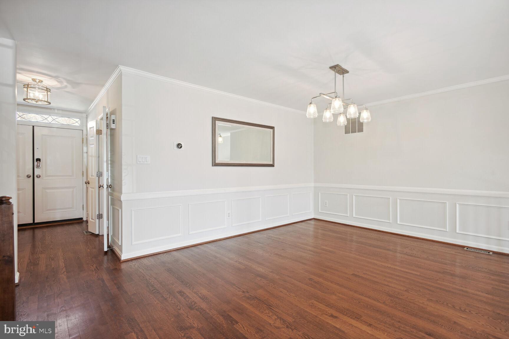 507 COUNCIL COURT NE