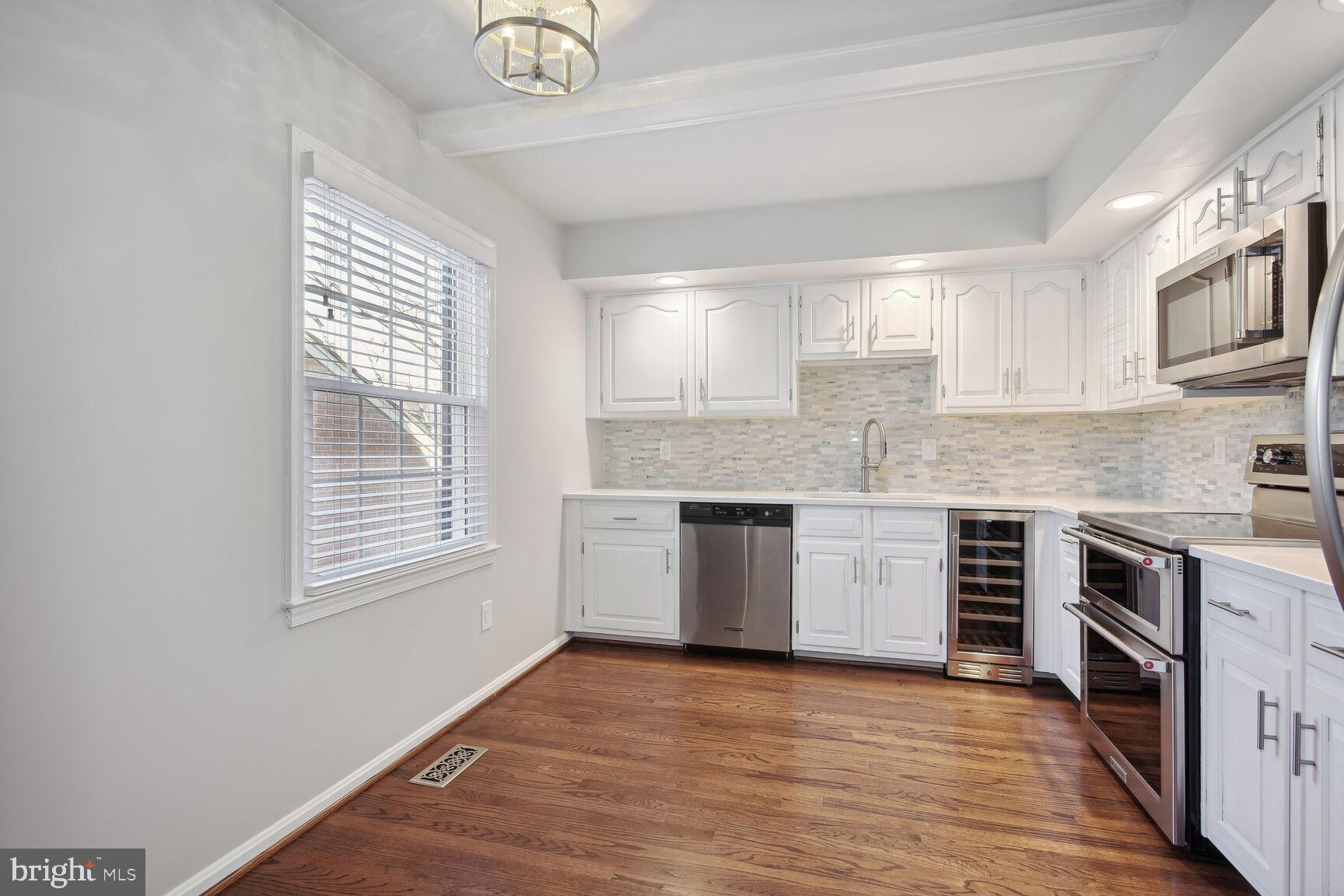 507 COUNCIL COURT NE