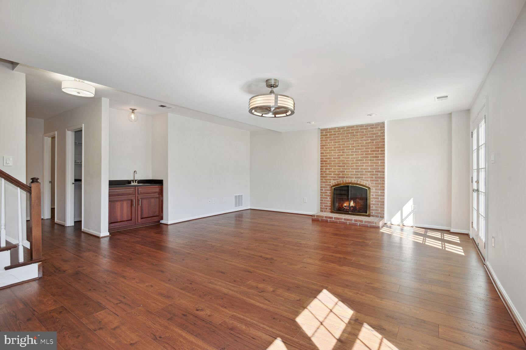 507 COUNCIL COURT NE