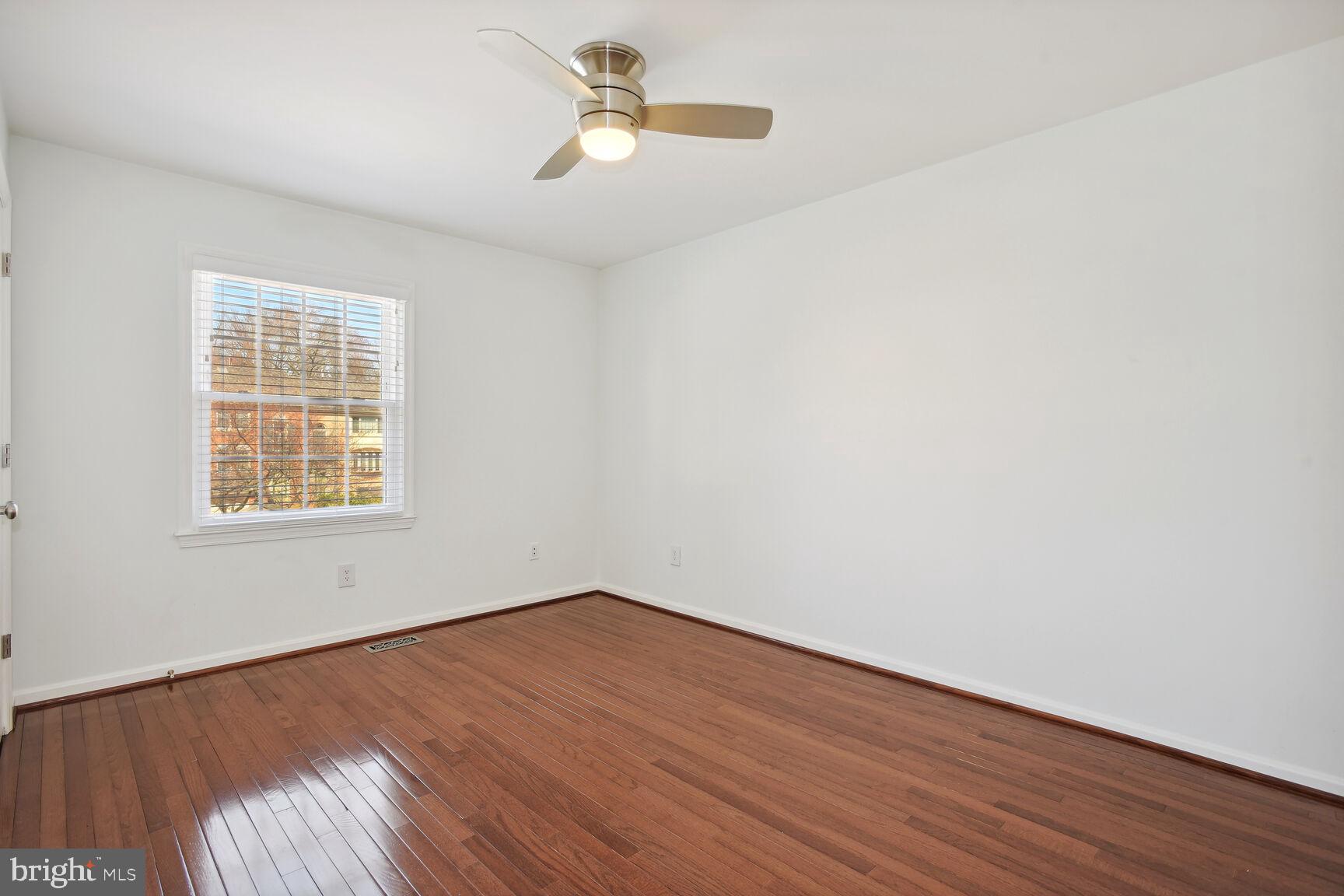 507 COUNCIL COURT NE