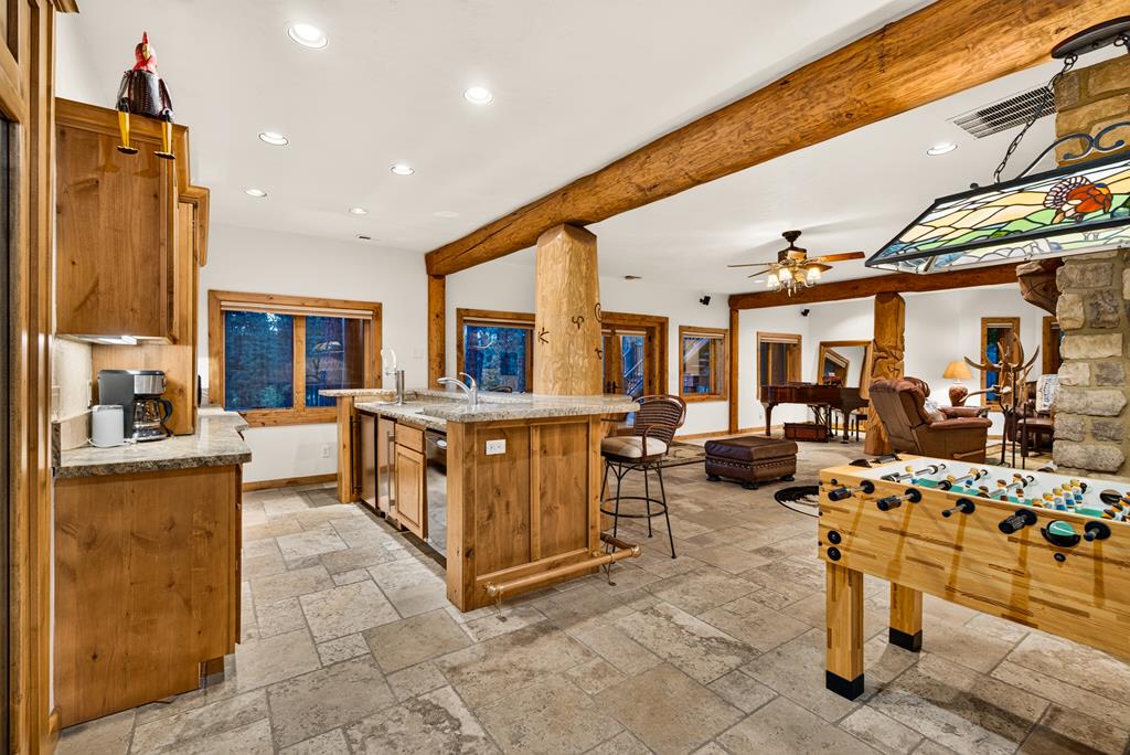 2732 Casper Court