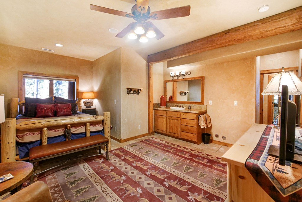 2732 Casper Court