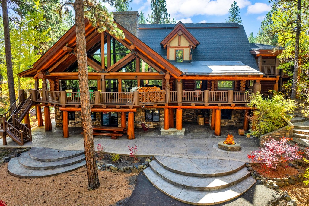 2732 Casper Court
