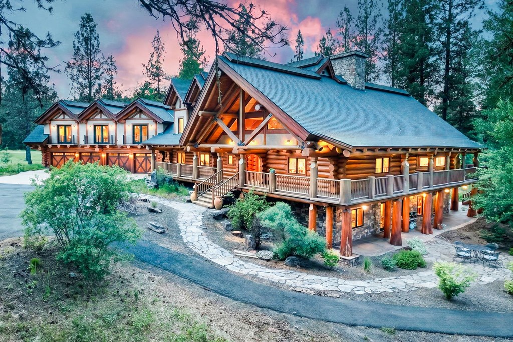 2732 Casper Court