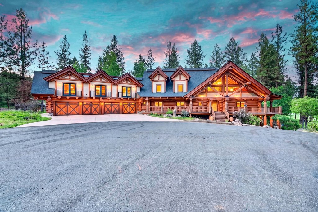 2732 Casper Court