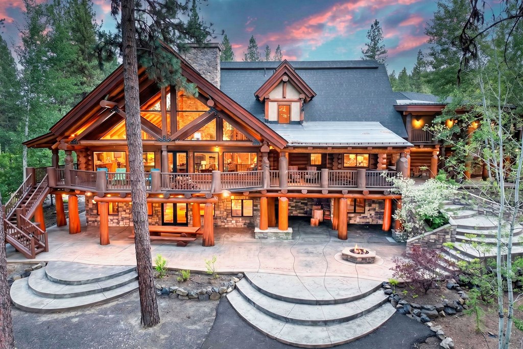 2732 Casper Court