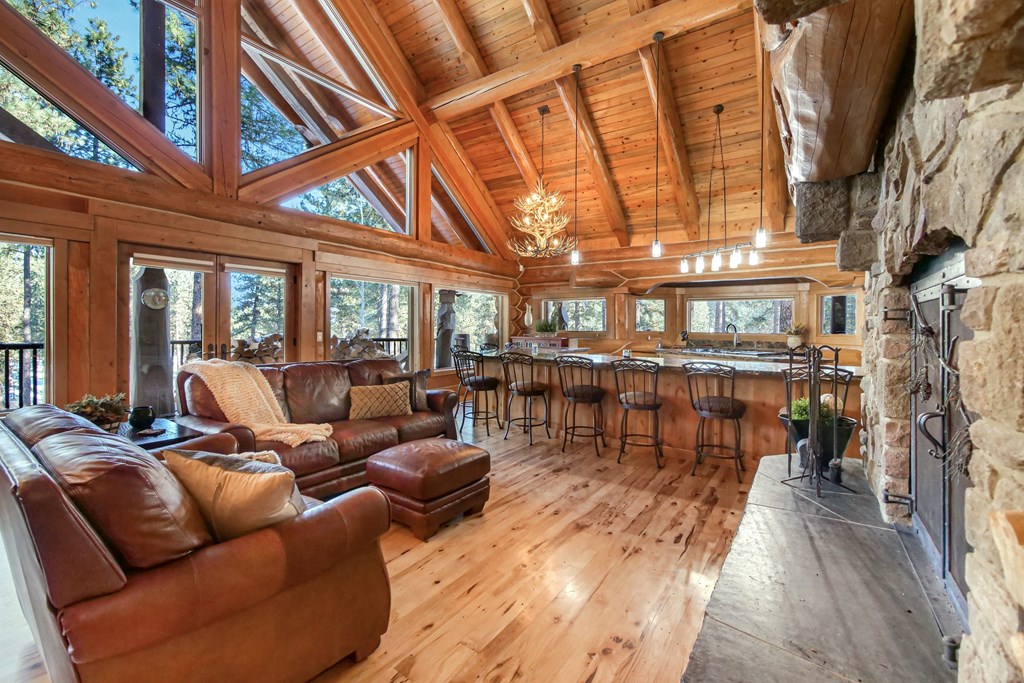 2732 Casper Court