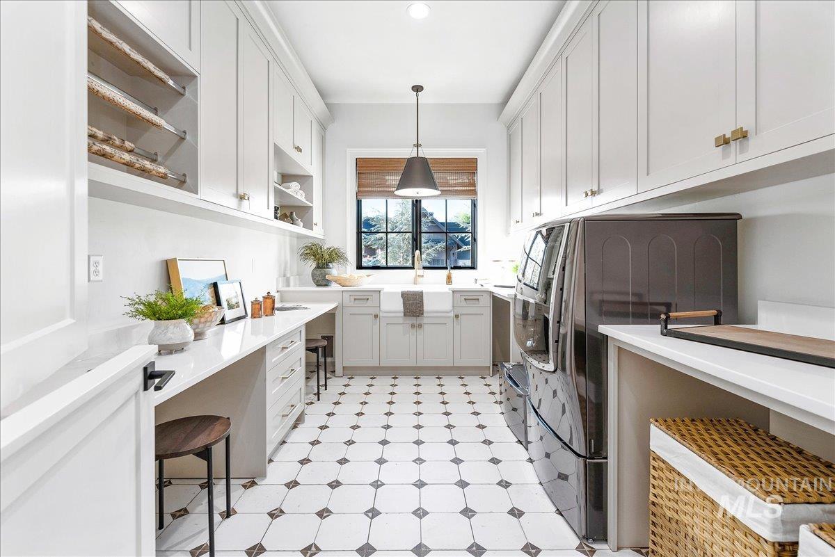 1795 S Isla Del Rio Way