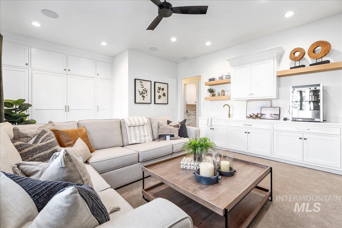 1795 S Isla Del Rio Way