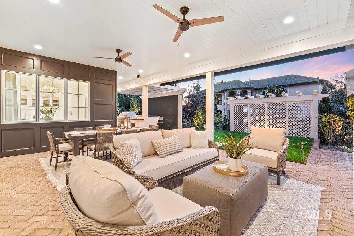 1795 S Isla Del Rio Way