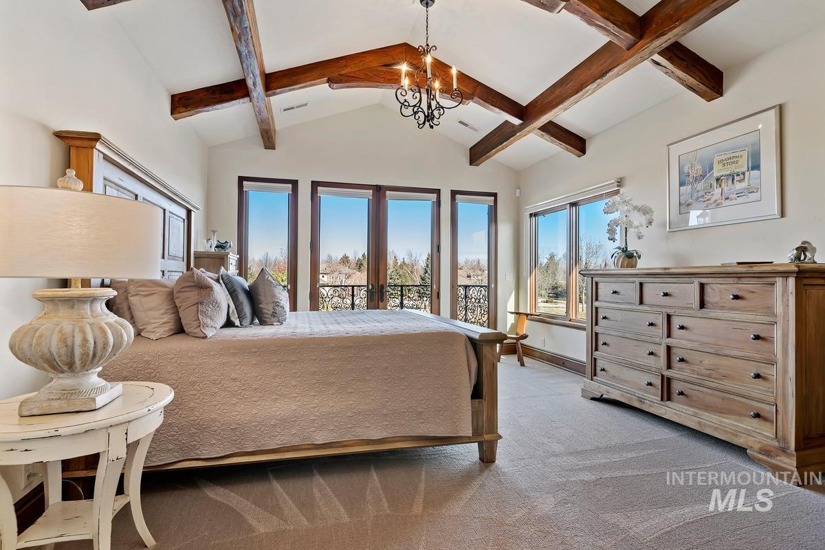 910 W. Watersford Dr.